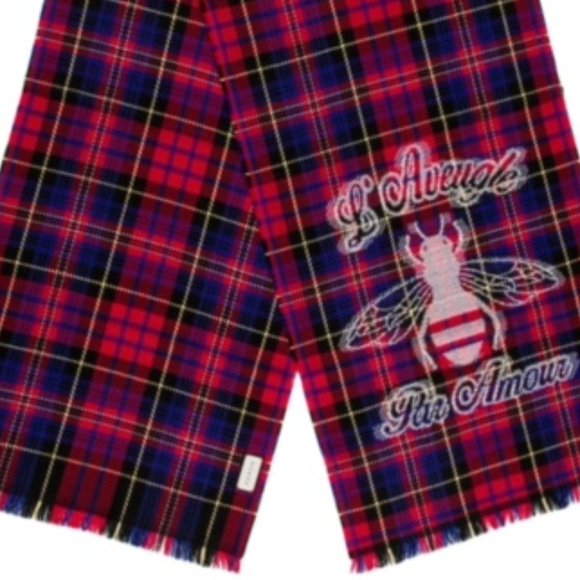 🐝 GUCCI Patterned Wool Scarf w/ Tags (pristine condition) Offer's Welcomed - Picture 4 of 4